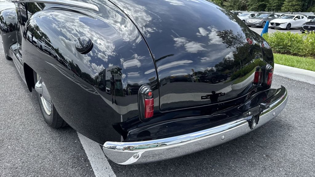 Used 2022 Chrysler Voyager LX image 32