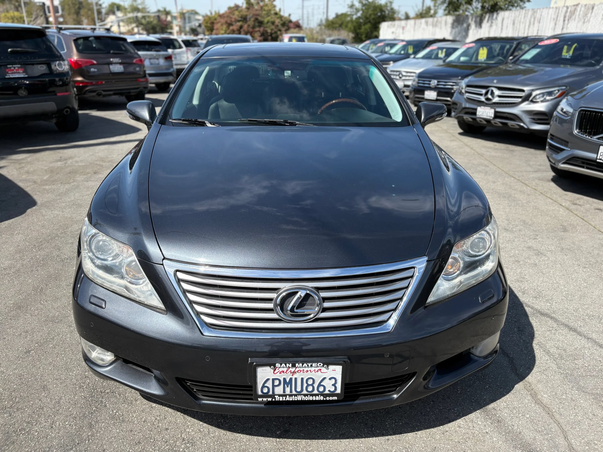 Used 2010 Lexus LS 460 w/ Comfort Pkg RWD image 8