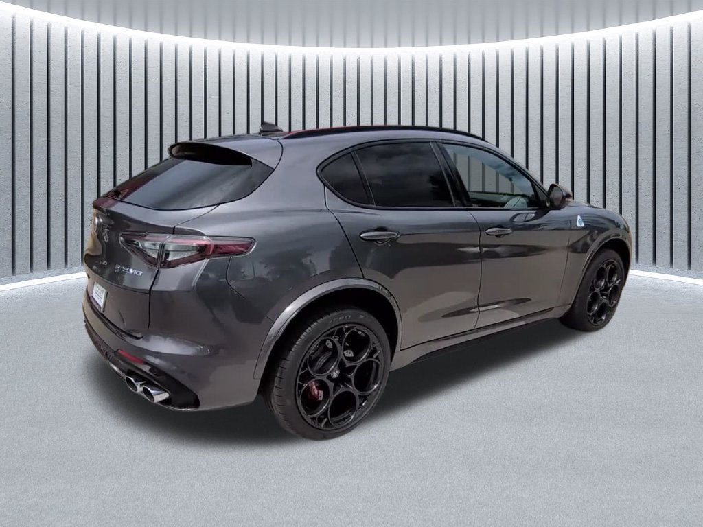 Used 2024 Alfa Romeo Stelvio Quadrifoglio AWD/4WD image 13