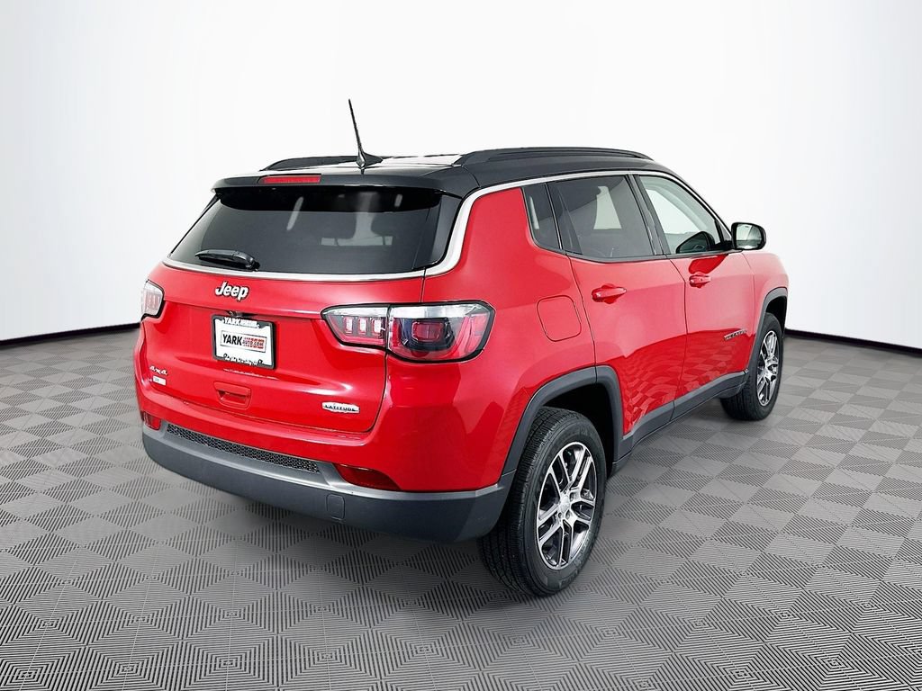 Certified 2020 Jeep Compass Latitude w/ Cold Weather Group AWD/4WD image 12