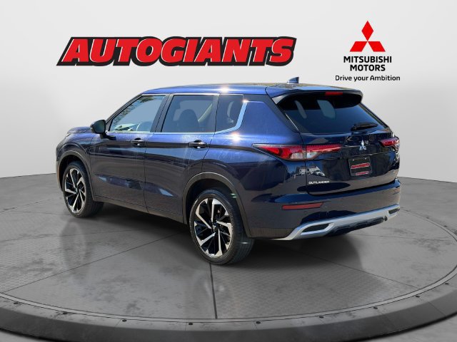 Used 2023 Mitsubishi Outlander SE AWD/4WD image 4