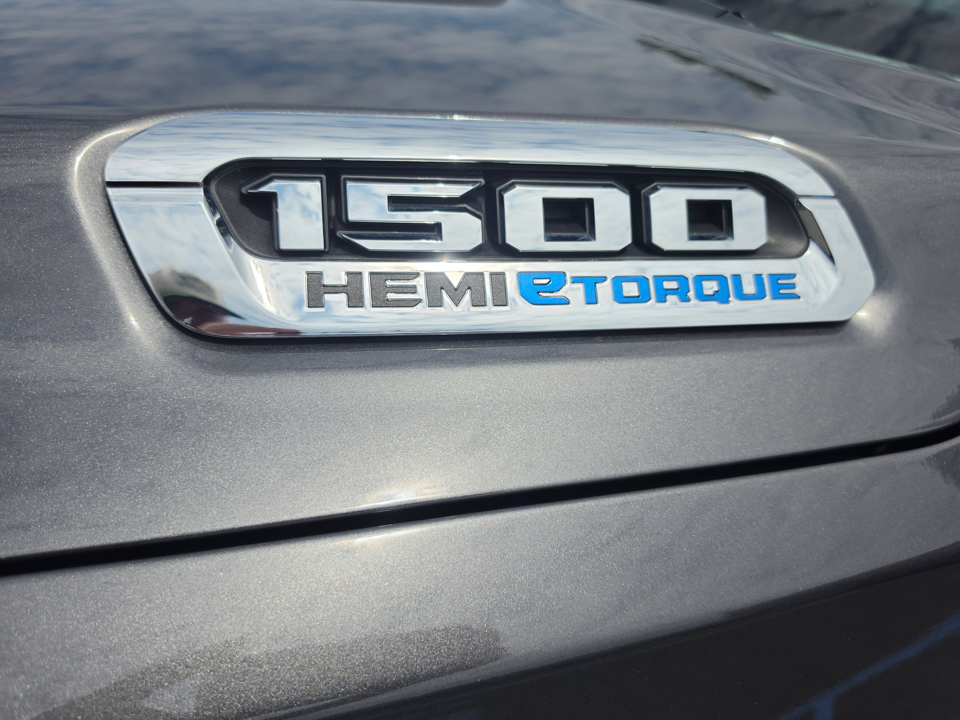 Used 2024 RAM 1500 Limited AWD/4WD image 14
