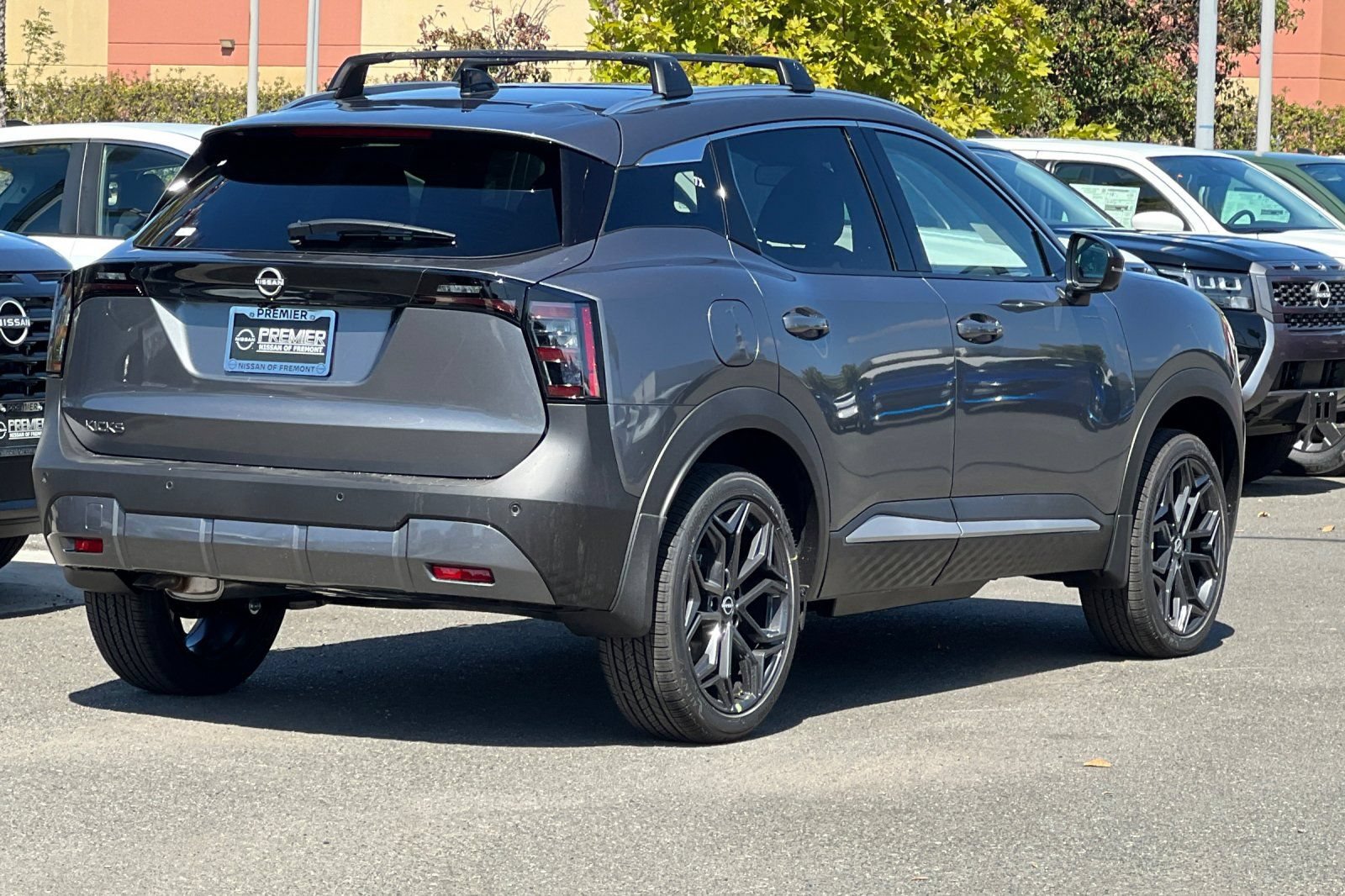 New 2027 Nissan Kicks SR FWD image 4