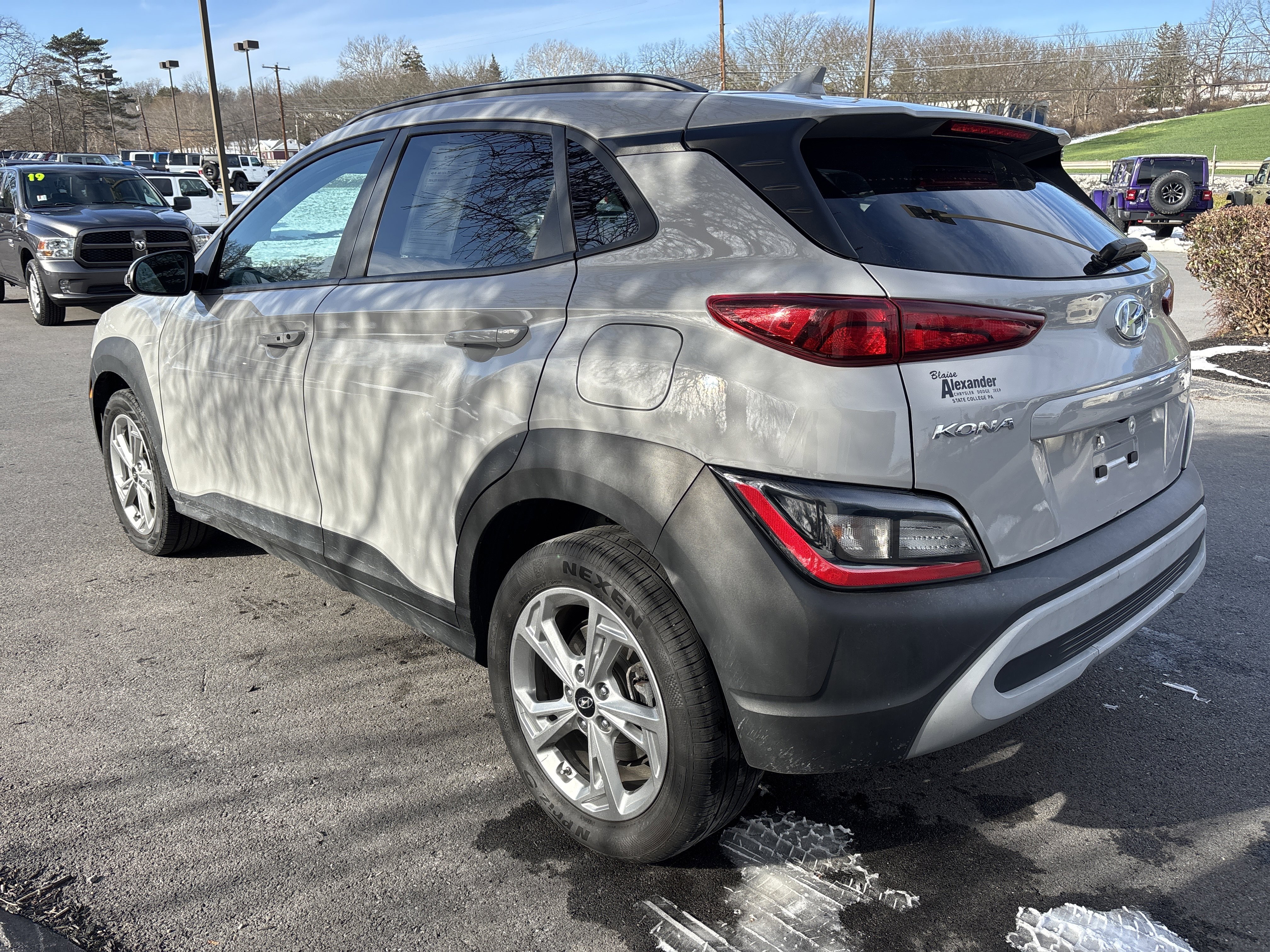Used 2023 Hyundai Kona SEL image 6