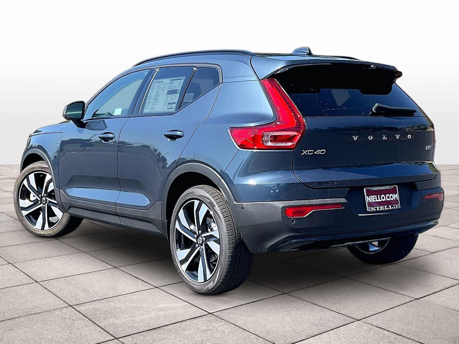 New 2026 Volvo XC40 B5 Ultra w/ Protection Package Premier AWD/4WD image 3