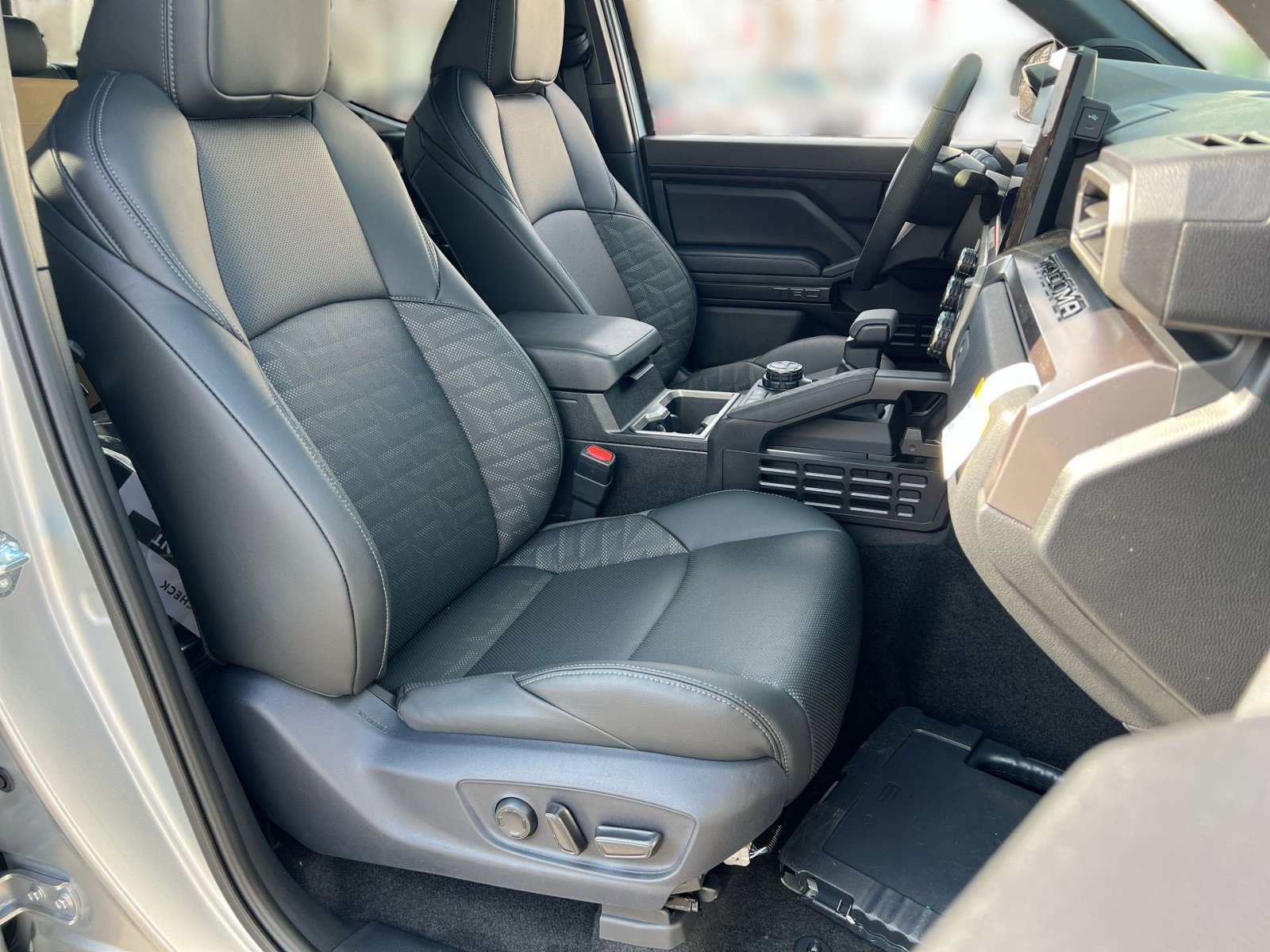 New 2026 Toyota Tacoma TRD Off-Road AWD/4WD image 23