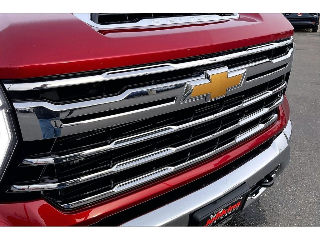 Used 2025 Chevrolet Silverado 3500 LTZ AWD/4WD image 31