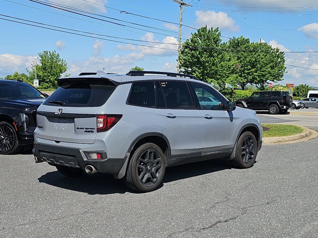 Used 2024 Honda Passport Black Edition image 13
