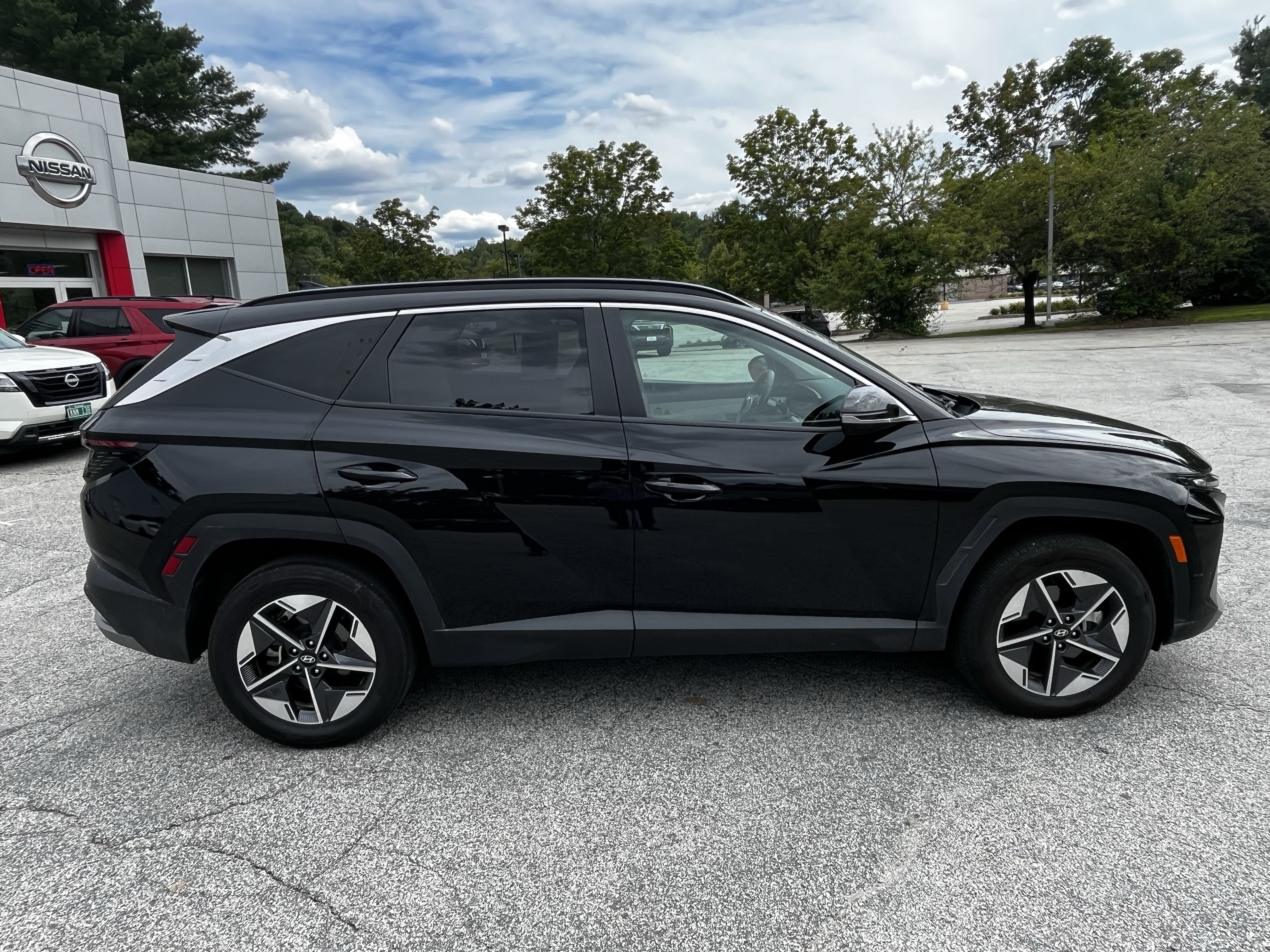 Used 2025 Hyundai Tucson SEL AWD/4WD image 8