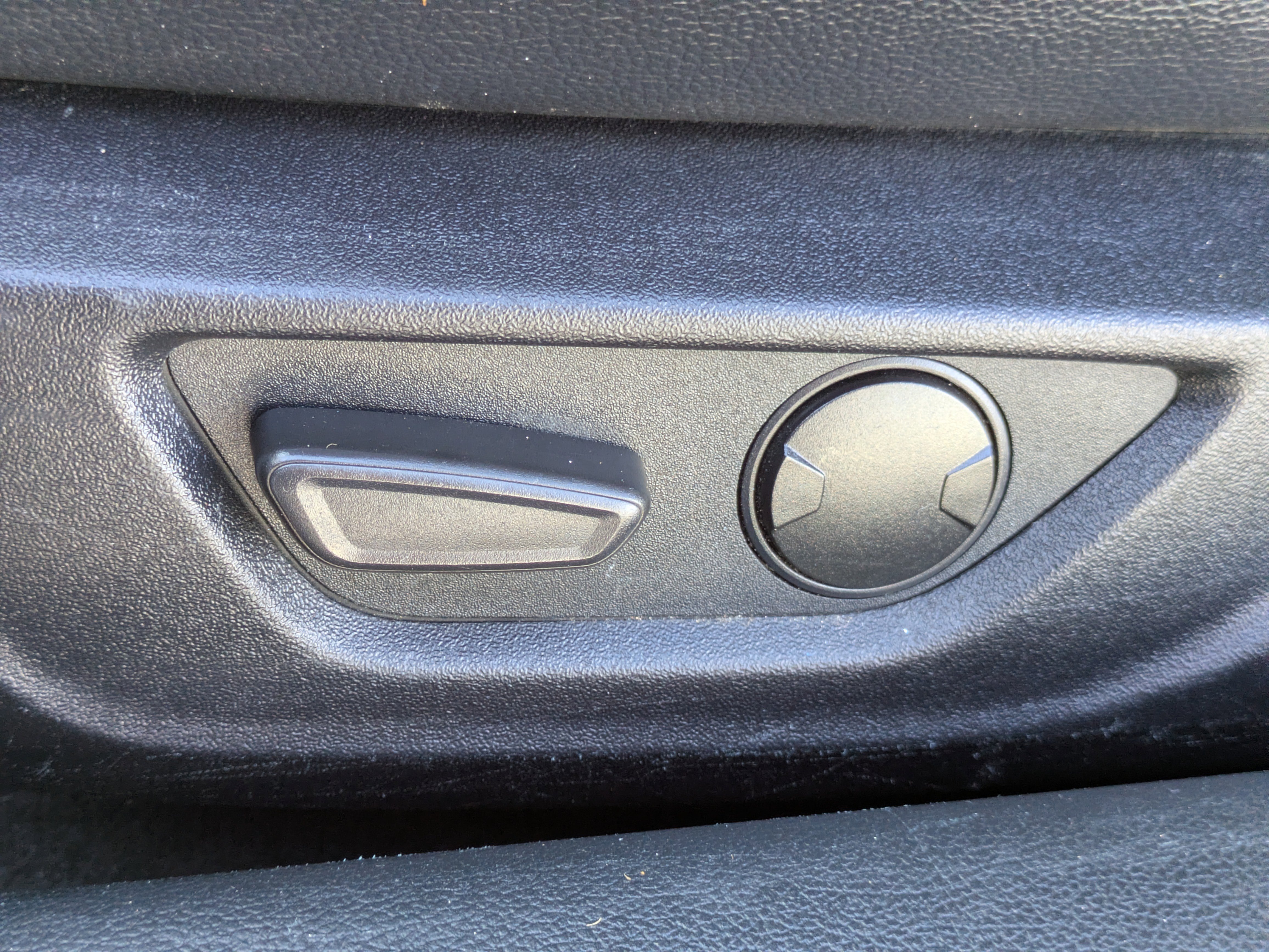 Used 2020 Ford Mustang Coupe w/ Equipment Group 101A image 18