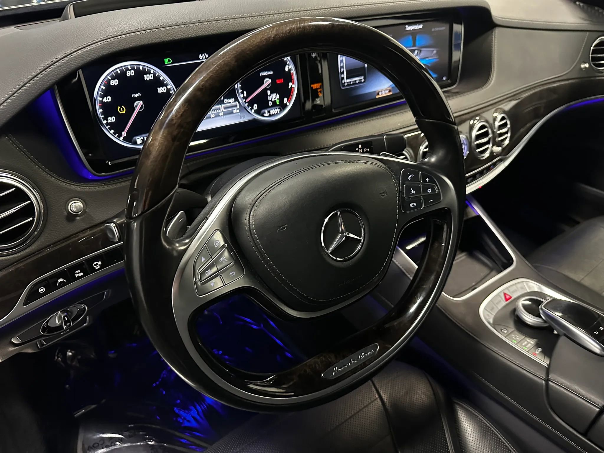 Used 2016 Mercedes-Benz S 550 Sedan image 9