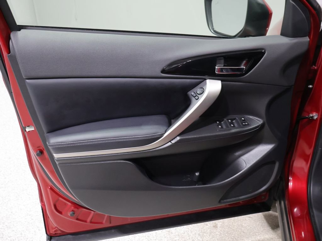 Used 2023 Mitsubishi Eclipse Cross SEL AWD/4WD image 13