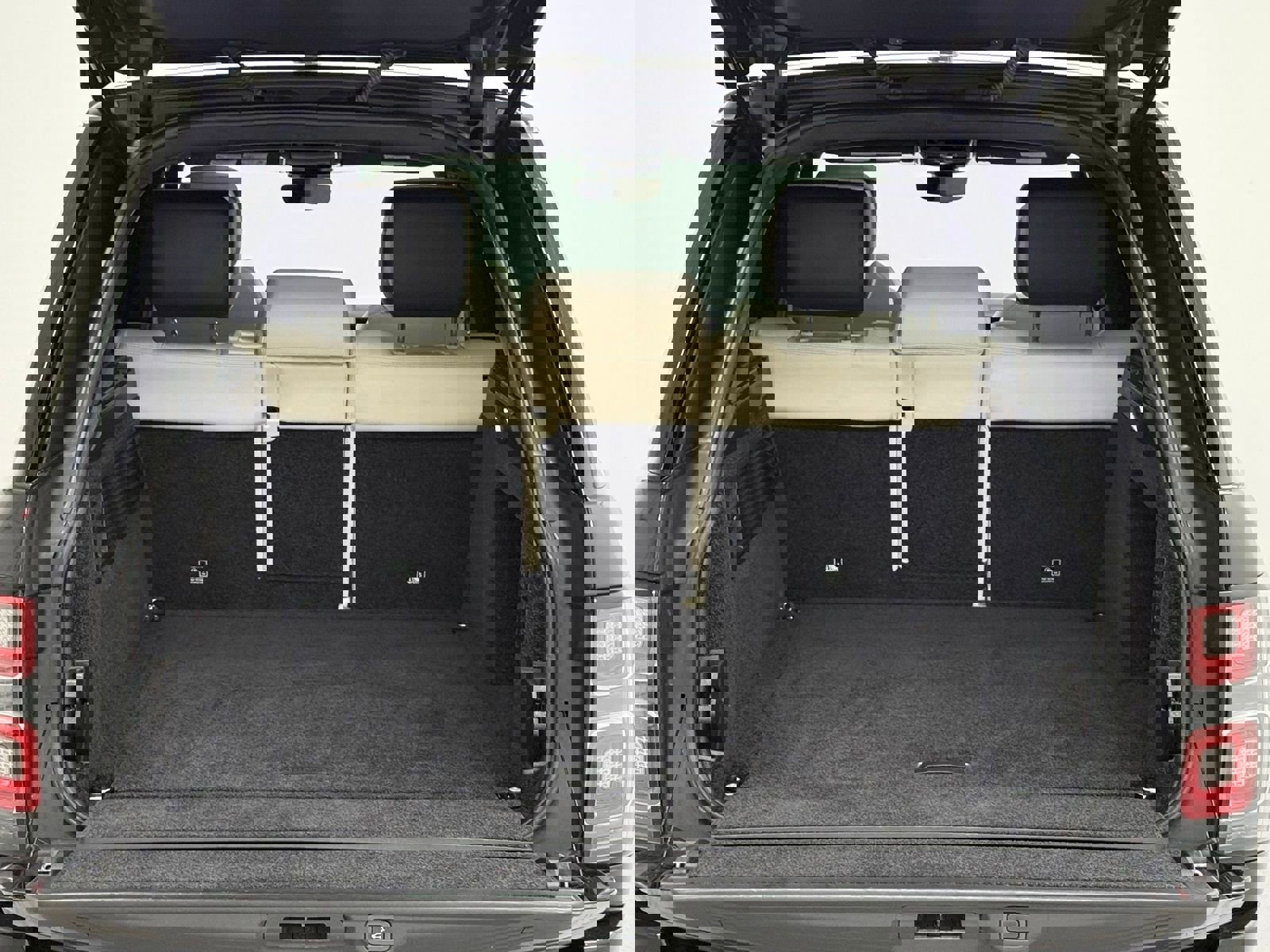 Used 2019 Land Rover Range Rover Supercharged image 41