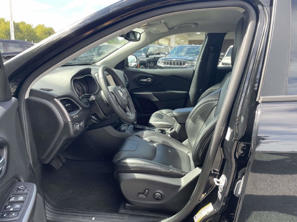 Certified 2022 Jeep Cherokee Latitude Lux AWD/4WD image 26