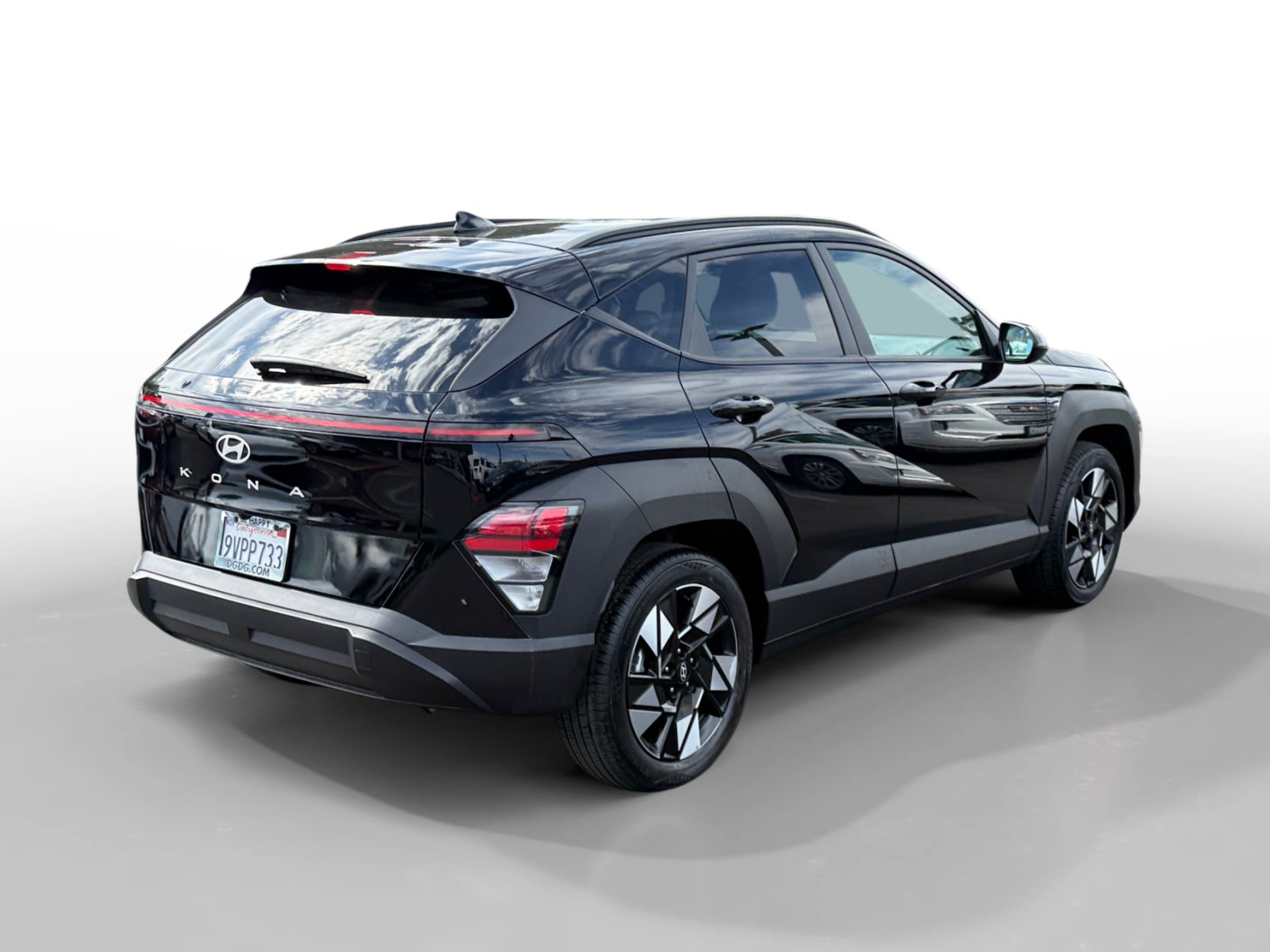Certified 2025 Hyundai Kona SEL FWD image 5