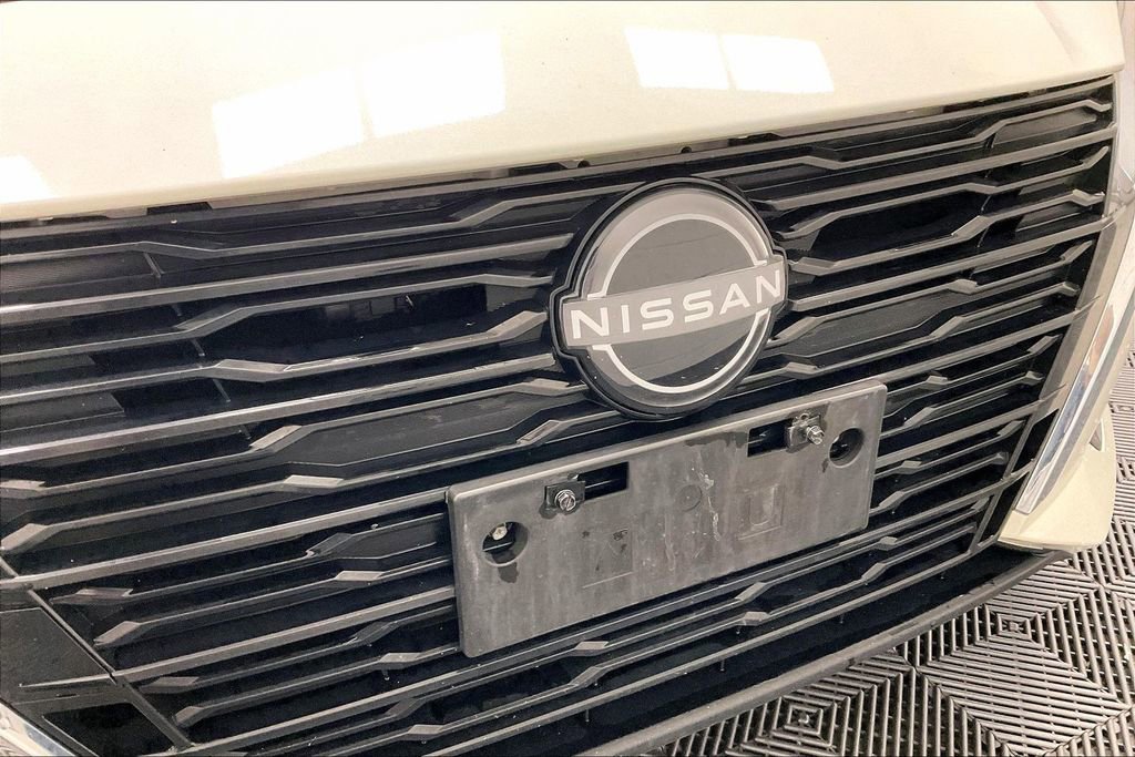 Certified 2024 Nissan Altima 2.5 SV FWD image 25