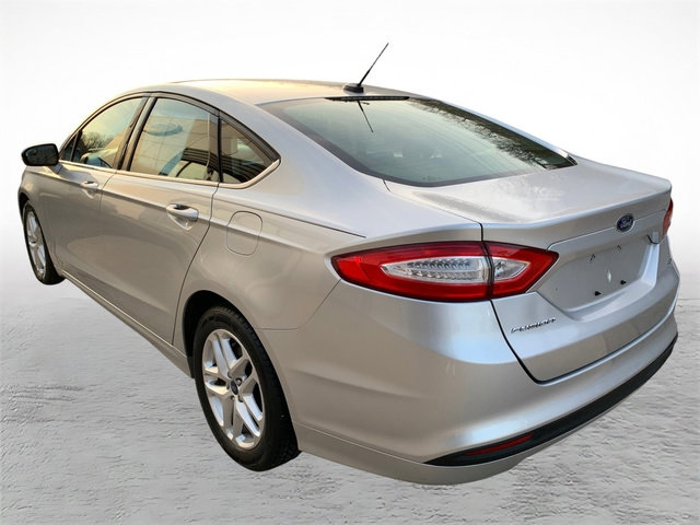 Used 2014 Ford Fusion SE image 4
