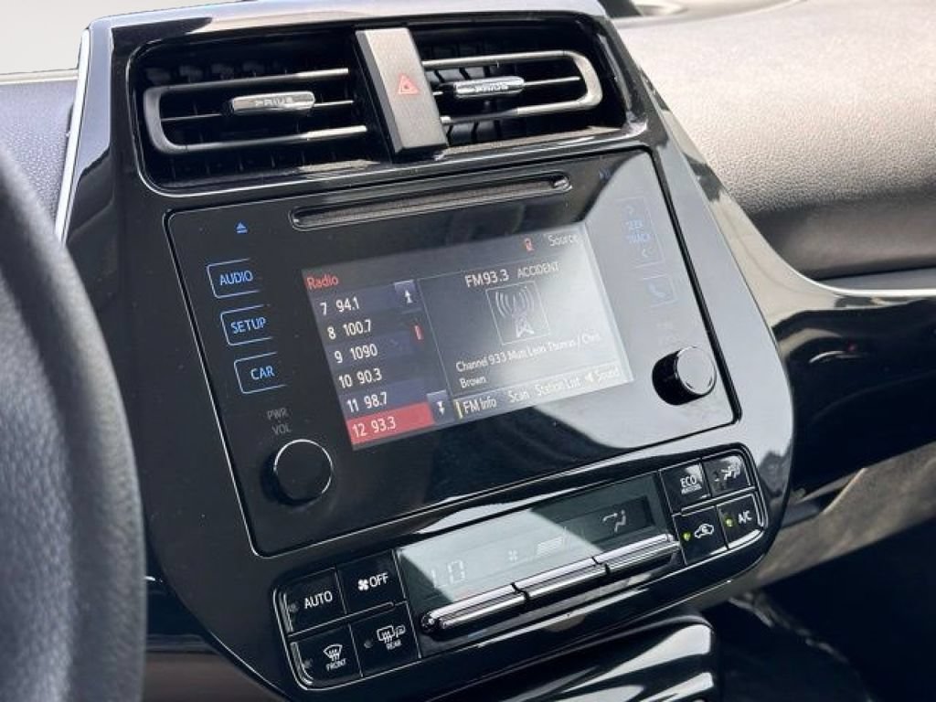 Used 2018 Toyota Prius One w/ Carpet Mat Package FWD image 18