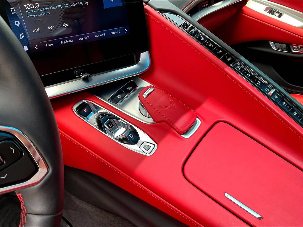 Used 2024 Chevrolet Corvette Stingray Premium Cpe w/ Z51 Performance Package RWD image 13