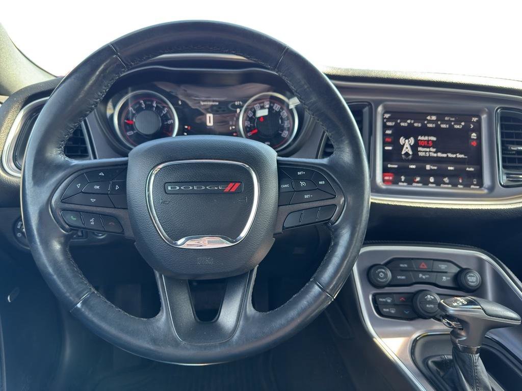 Used 2019 Dodge Challenger SXT w/ Driver Convenience Group image 9