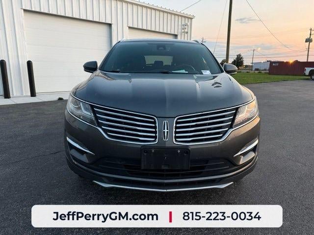Used 2017 Lincoln MKC Reserve w/ Lincoln MKC Climate Package AWD/4WD image 2
