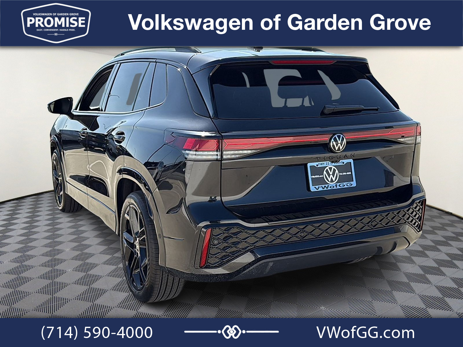 New 2026 Volkswagen Tiguan SE R-Line FWD image 6