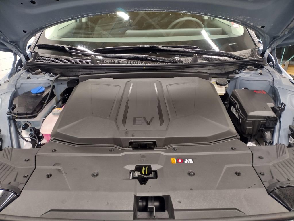 New 2026 Hyundai Ioniq 5 SE image 8