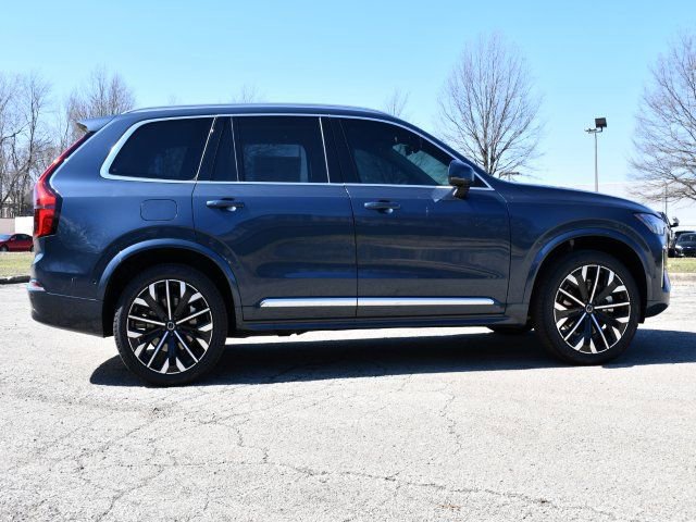 New 2026 Volvo XC90 B6 Ultra w/ Protection Package AWD/4WD image 8