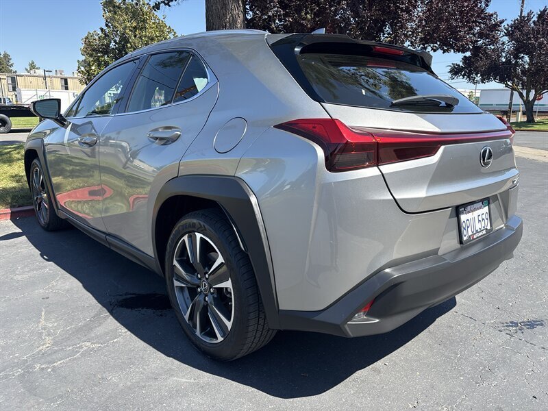 Used 2020 Lexus UX 200 w/ Accessory Package FWD image 9