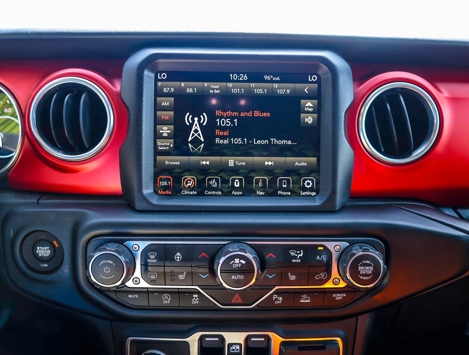 Used 2021 Jeep Gladiator Rubicon AWD/4WD image 11