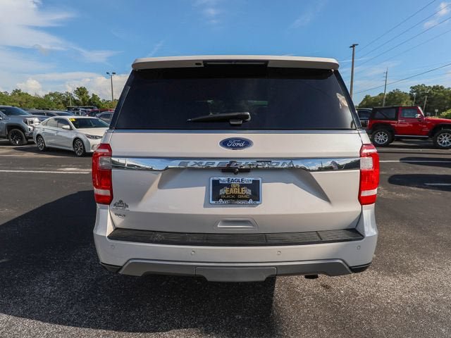 Used 2019 Ford Expedition XLT w/ Equipment Group 202A AWD/4WD image 8