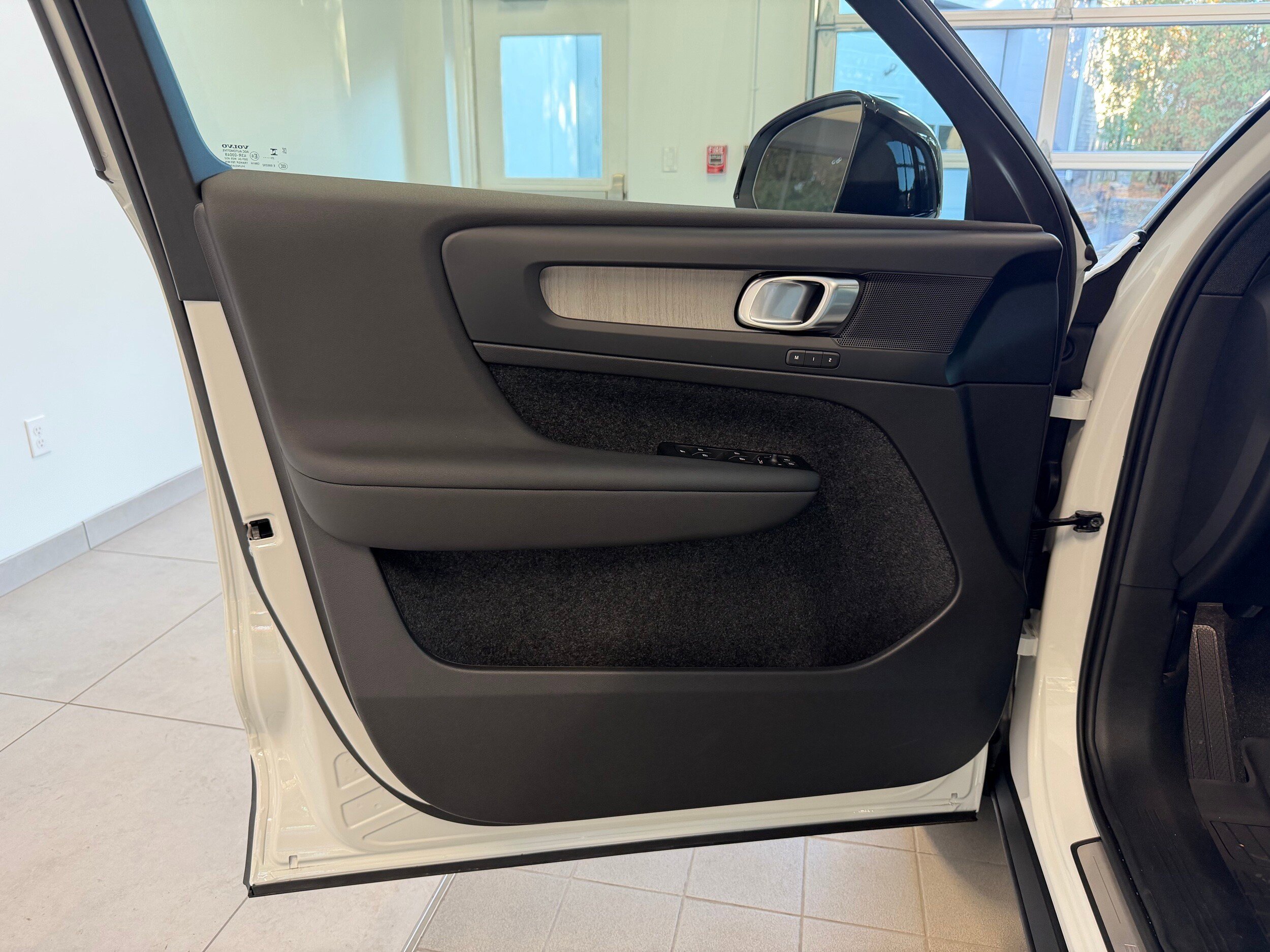 New 2026 Volvo EX40 Plus w/ Climate Package RWD image 15