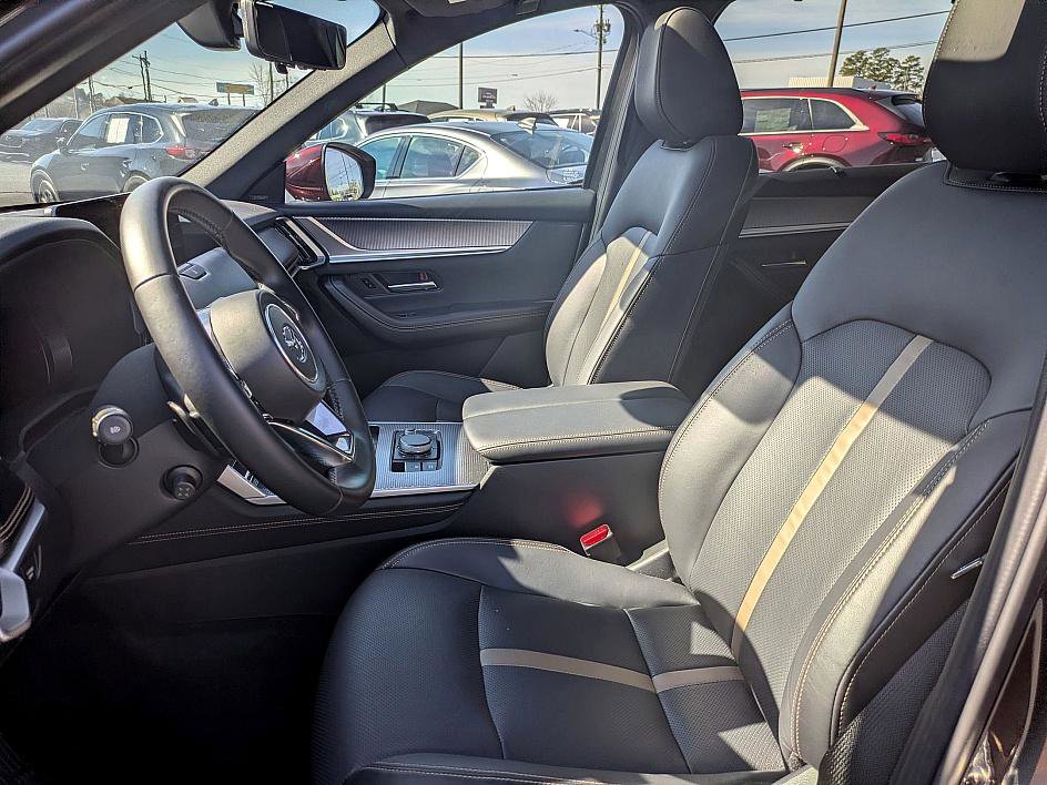 Certified 2025 MAZDA CX-90 3.3 Turbo S w/ Premium Package image 11