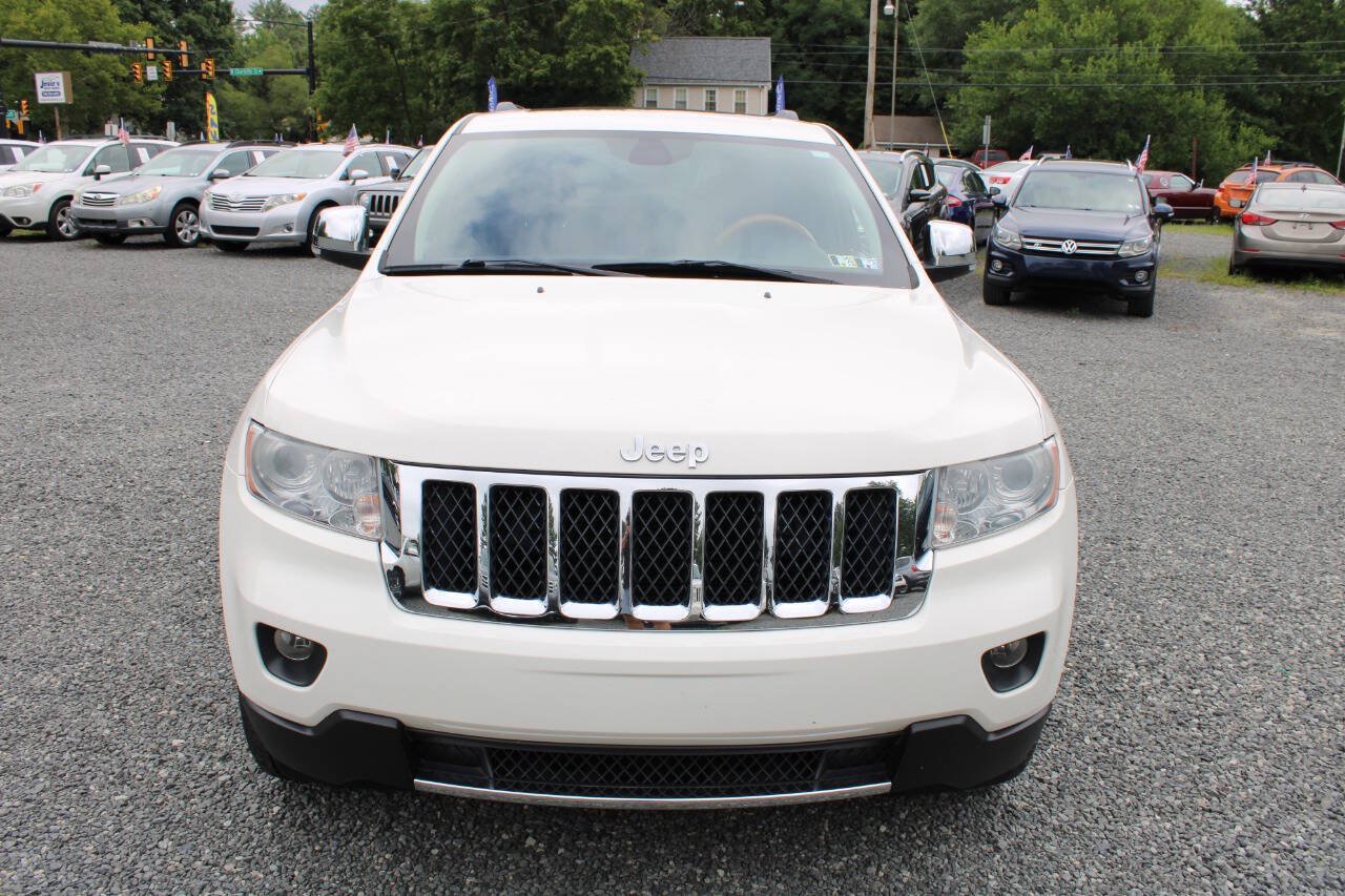 Used 2012 Jeep Grand Cherokee Overland AWD/4WD image 3