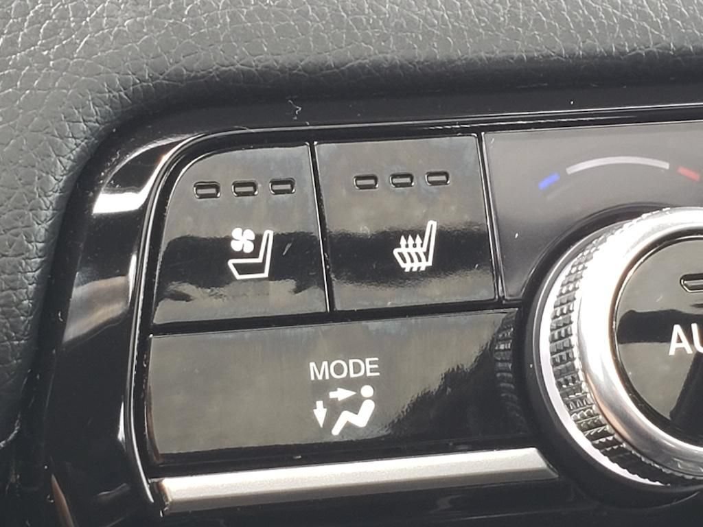 Used 2025 Honda Pilot Elite image 29