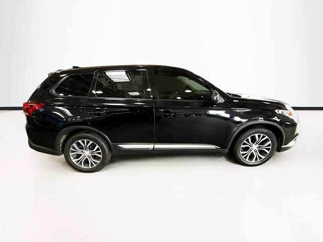 Used 2018 Mitsubishi Outlander ES FWD image 5