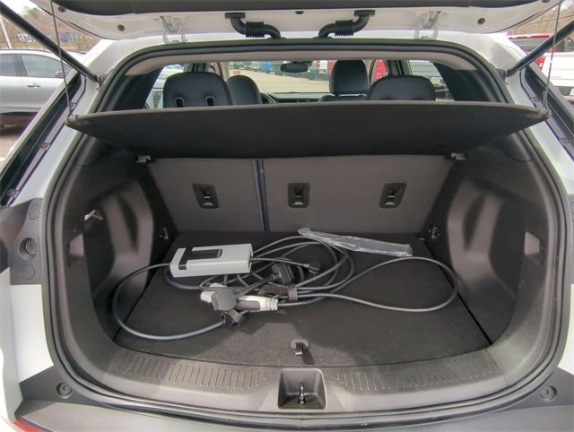 Certified 2022 Chevrolet Bolt EUV LT w/ Convenience Package image 25