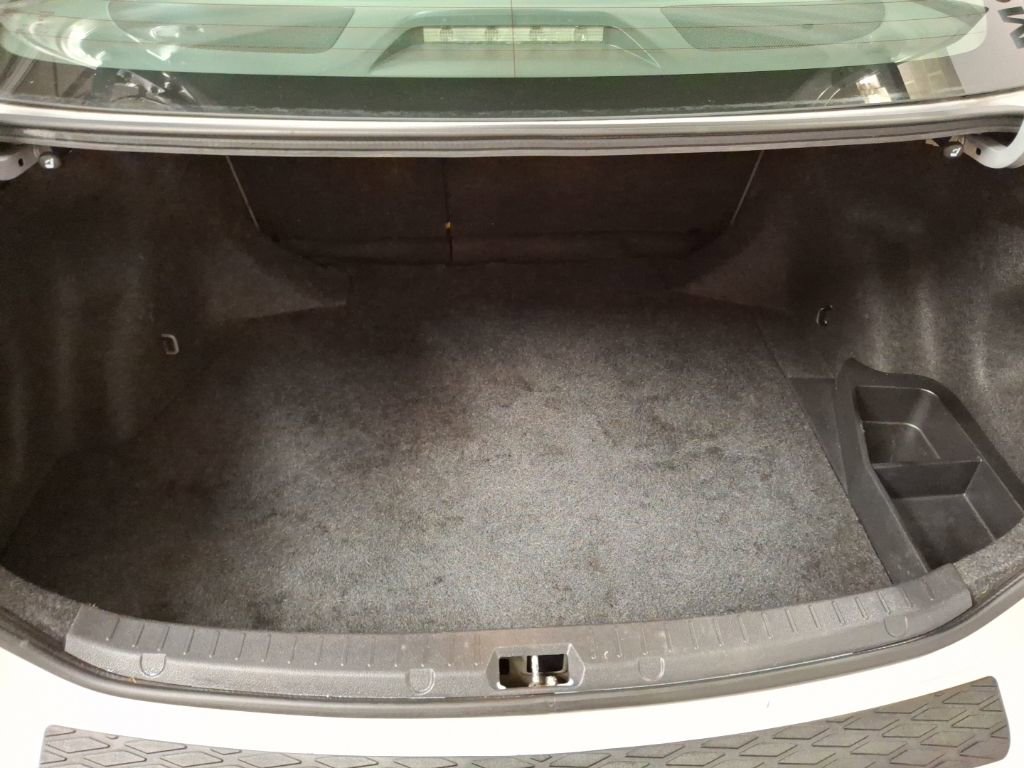 Used 2010 Toyota Corolla LE image 14