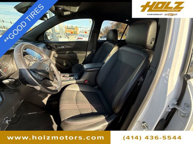 Certified 2022 Chevrolet Equinox RS w/ Infotainment Package image 13