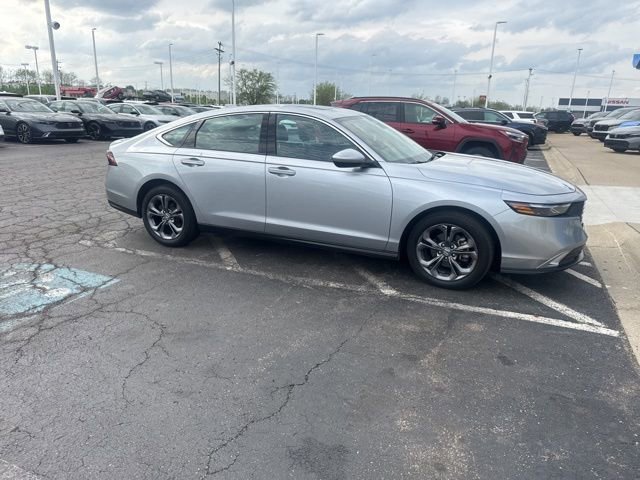 Used 2023 Honda Accord EX image 8