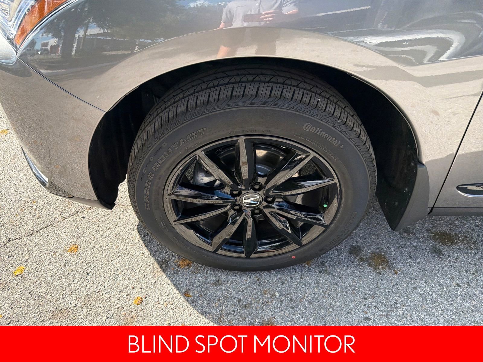 Used 2025 Acura RDX SH-AWD image 11