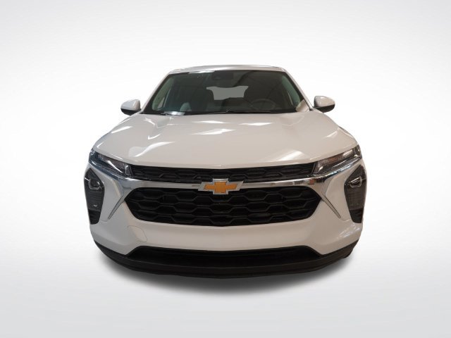 New 2026 Chevrolet Trax LS w/ LS Convenience Package FWD image 15