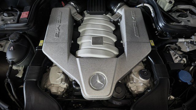 Used 2010 Mercedes-Benz C 63 AMG Sedan image 33