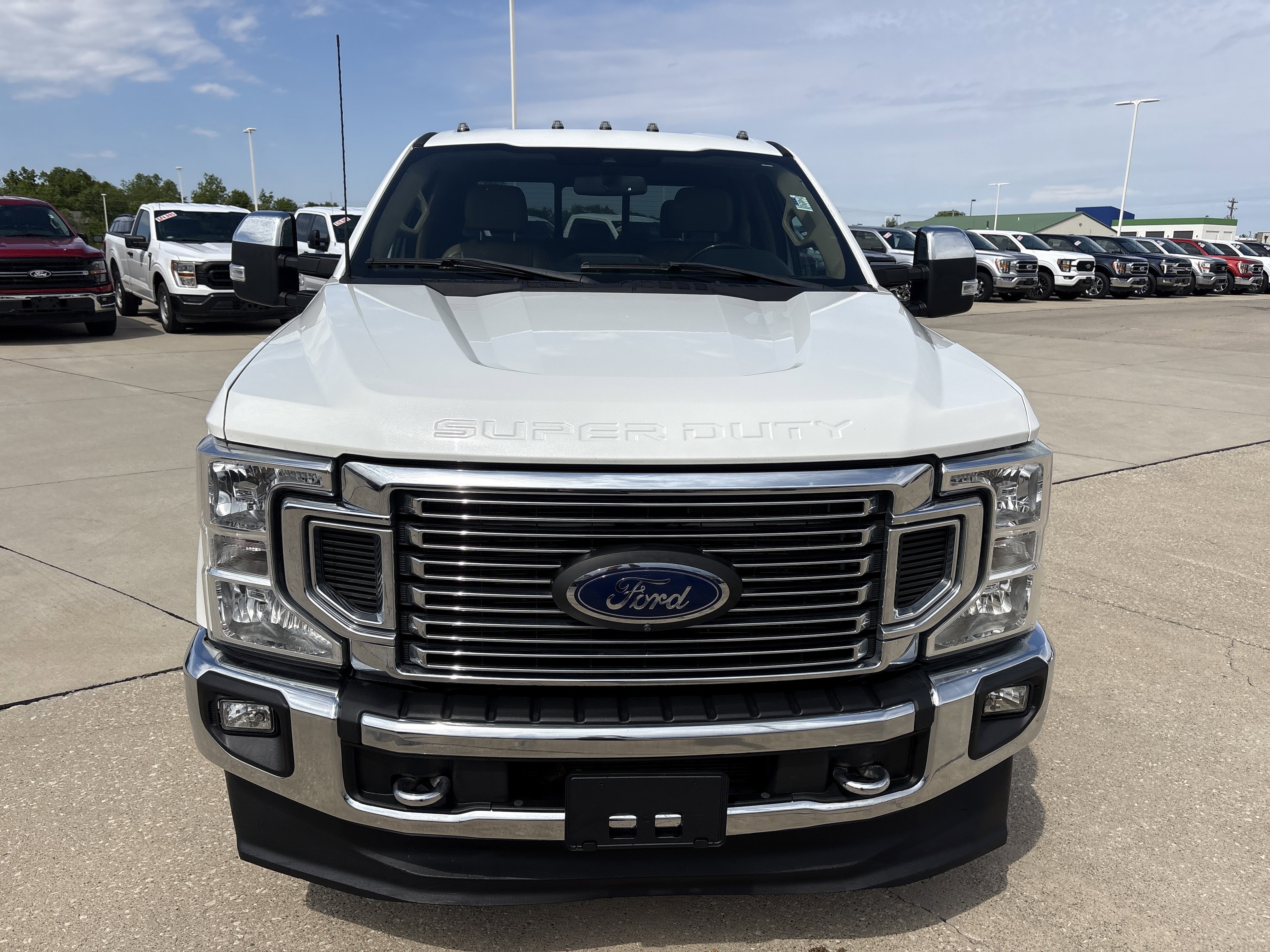Used 2022 Ford F350 Lariat w/ Lariat Ultimate Package AWD/4WD image 2