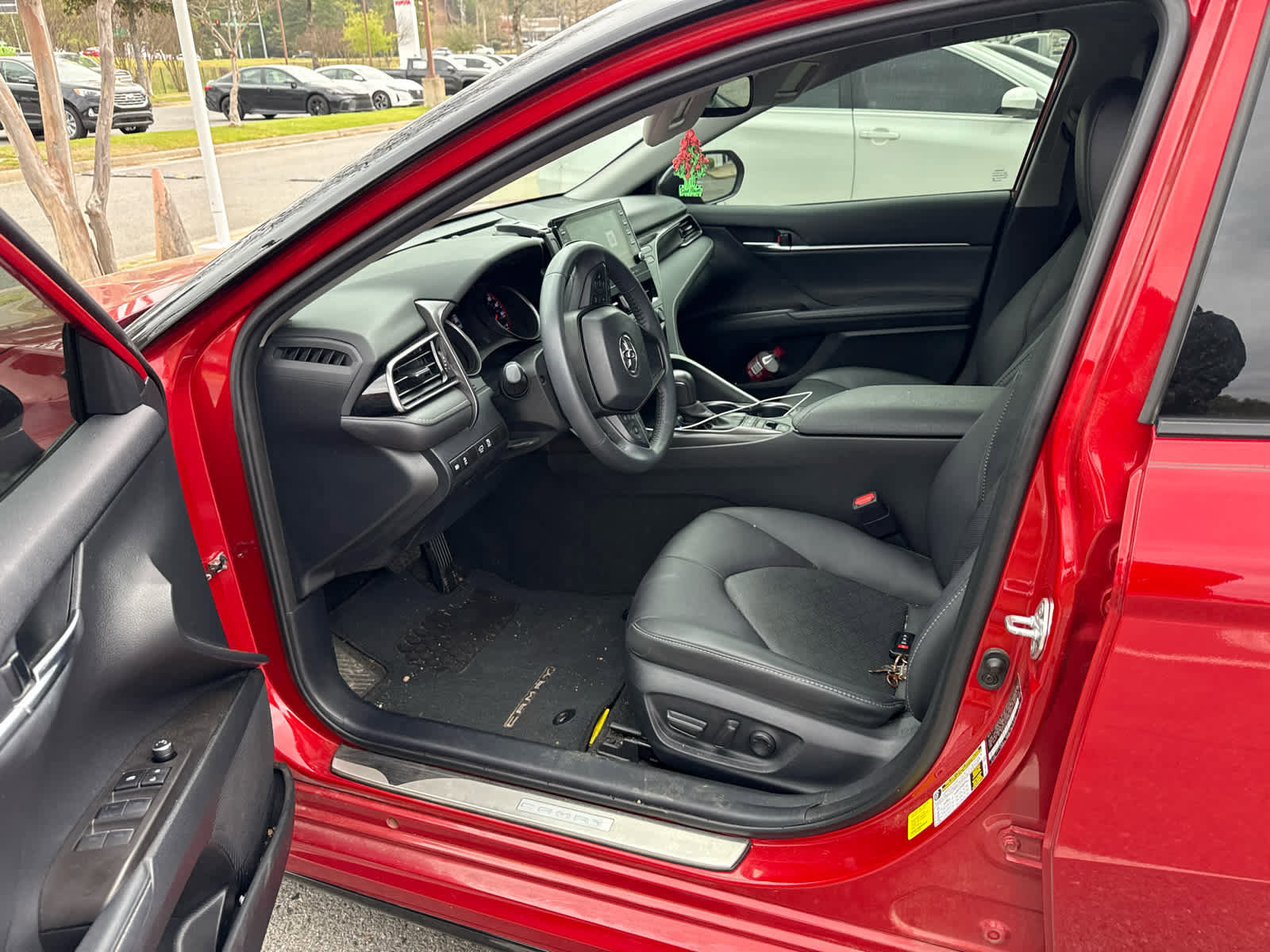 Used 2024 Toyota Camry XSE image 7