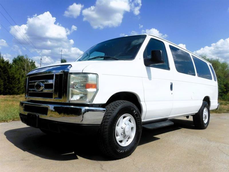 Used 2008 Ford E-350 and Econoline 350 XLT RWD image 10
