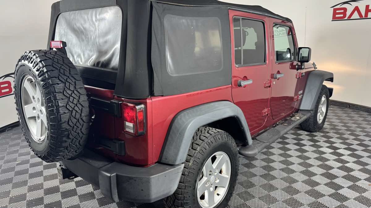 Used 2012 Jeep Wrangler Unlimited Sport AWD/4WD image 6