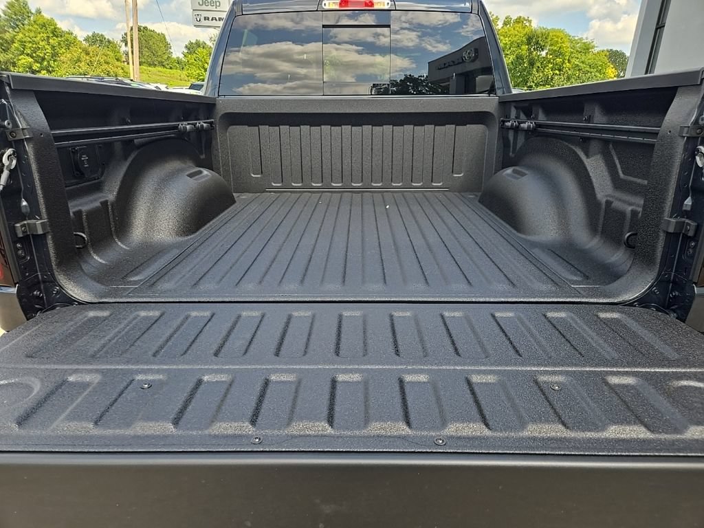 New 2027 RAM 1500 Express AWD/4WD image 26