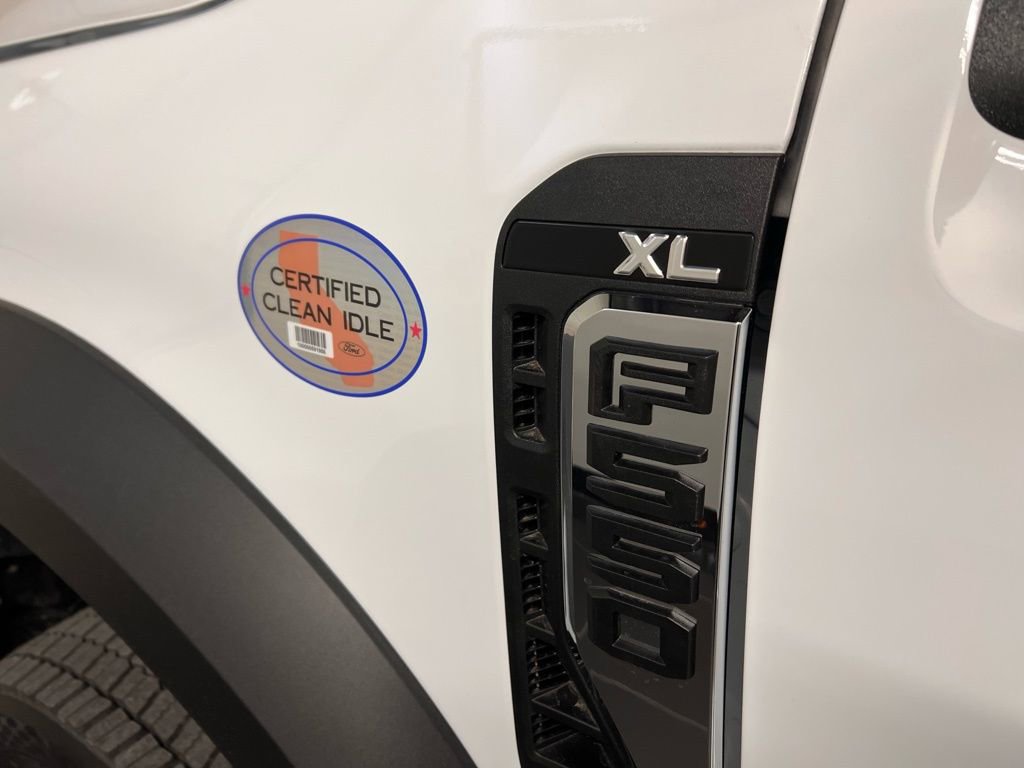 New 2026 Ford F550 4x4 Regular Cab Super Duty image 29