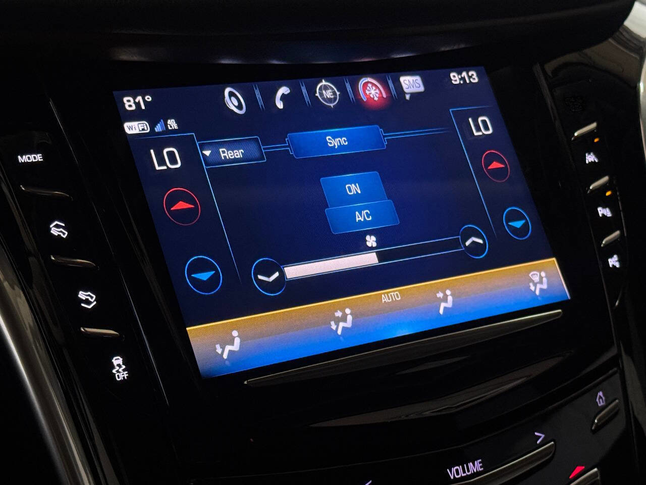 Used 2020 Cadillac Escalade Premium Luxury AWD/4WD image 58